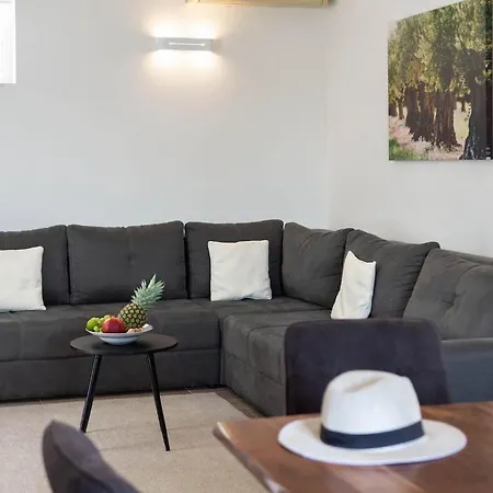 Casa de Férias Olive Tree Pisak