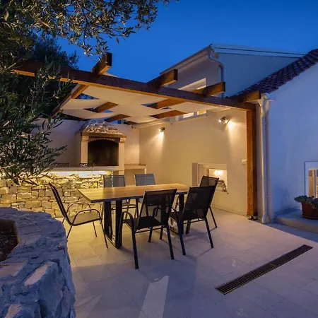 Olive Tree Holiday home *