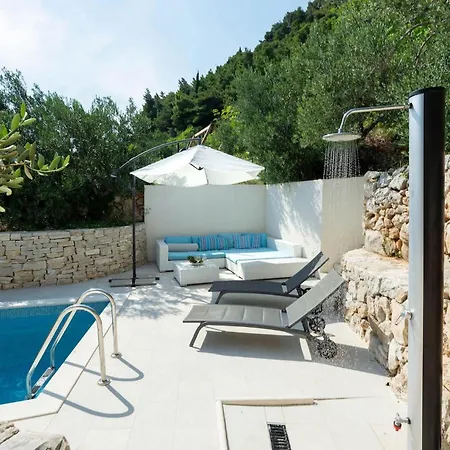 Holiday home Olive Tree *