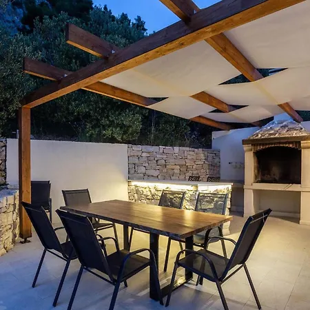 Holiday home Olive Tree *