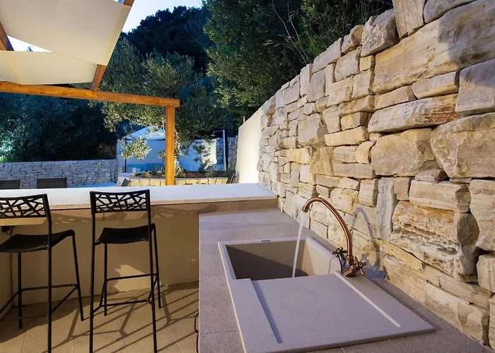 Vikendica Olive Tree